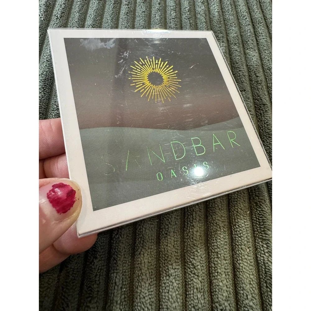 SANDBAR OASIS Shimmer Matte Eyeshadow Palette Sunburst Golden‎ Green